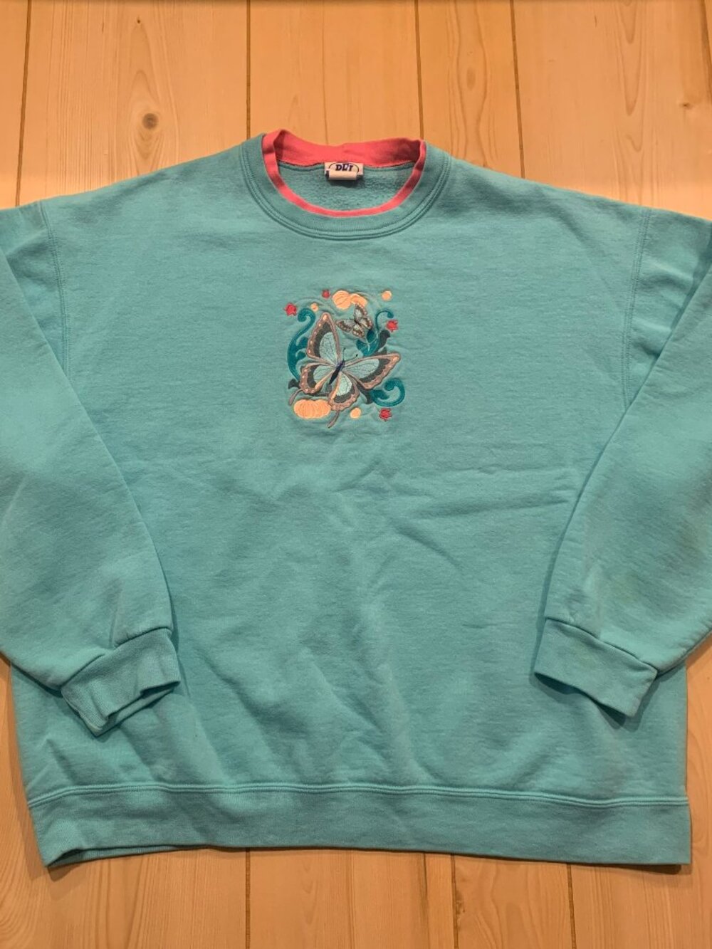 Vintage Y2K Butterfly Floral Embroidered Grandma Core Retro Sweatshirt 2XL